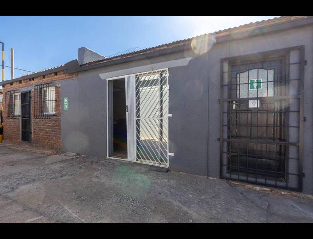 992M² WAREHOUSE FOR SALE IN DELAREY
